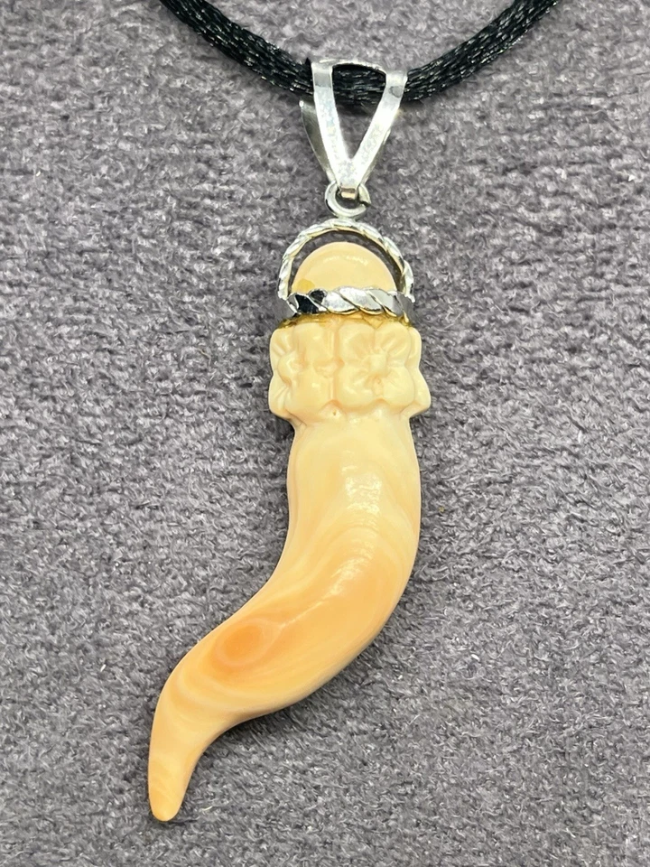 Ciondolo Corno Porta Fortuna In Conchiglia Corniola E Argento 925 Fatto A Mano - Immagine 3 di 4