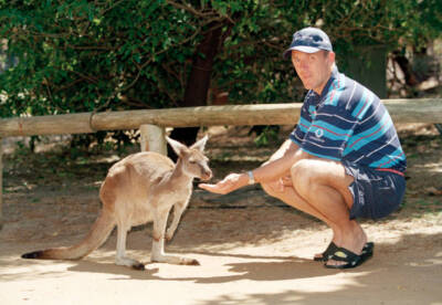 England captain Alec Stewart feeding a Kangaroo at Perth Zoo - Old Cricket Photo