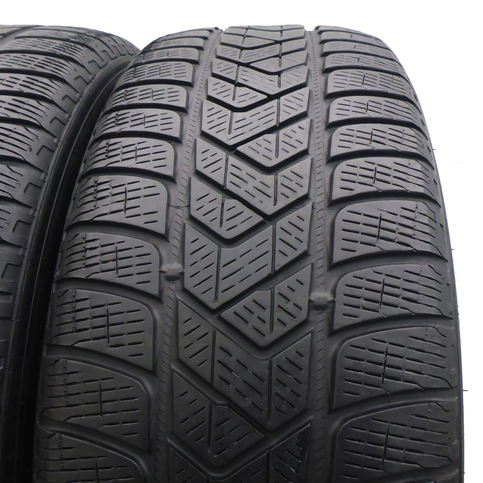 2 X Pirelli 235/60 R18 107H XL Scorpion Winter Pneu D'Hiver 2018, 2019