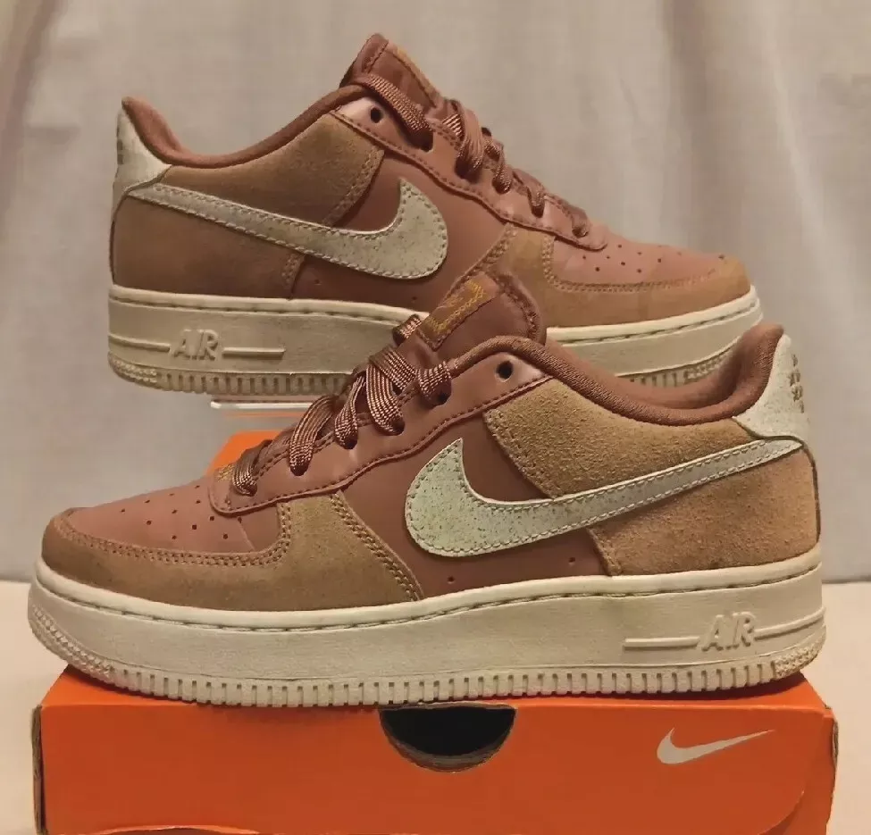 NIKE AIR FORCE 1 LV8 VALENTINE S DAY SPECIAL TRAINERS CD7407 600 SIZE 4 EU 36.5