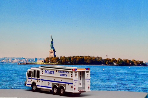 Código 3 NYPD Ferrara ESU ** Construido a medida ** - Imagen 5 de 5
