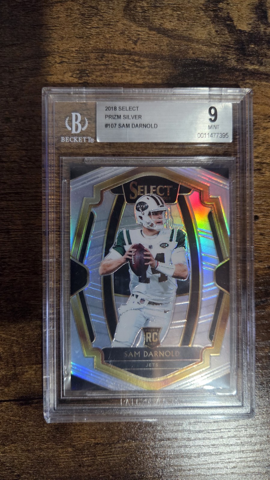 2018 Panini Select - Premier Level Sam Darnold #107 Silver Prizm (RC) Beckett 9