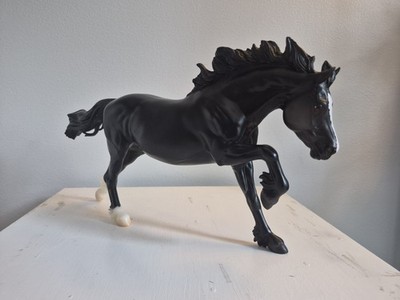 Breyer Breyerfest 2025 Limited Edition Halcyonia Night Life Cantering Welsh Cob