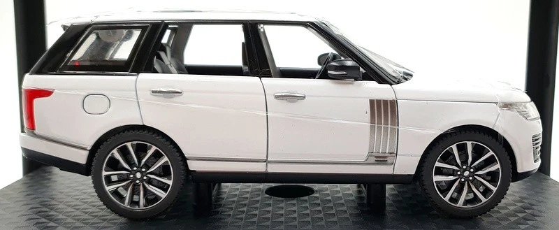 QY Toys escala 1/24 Q2001A - Land Rover Range Rover edición 50 aniversario - blanco Foto 4 de 4