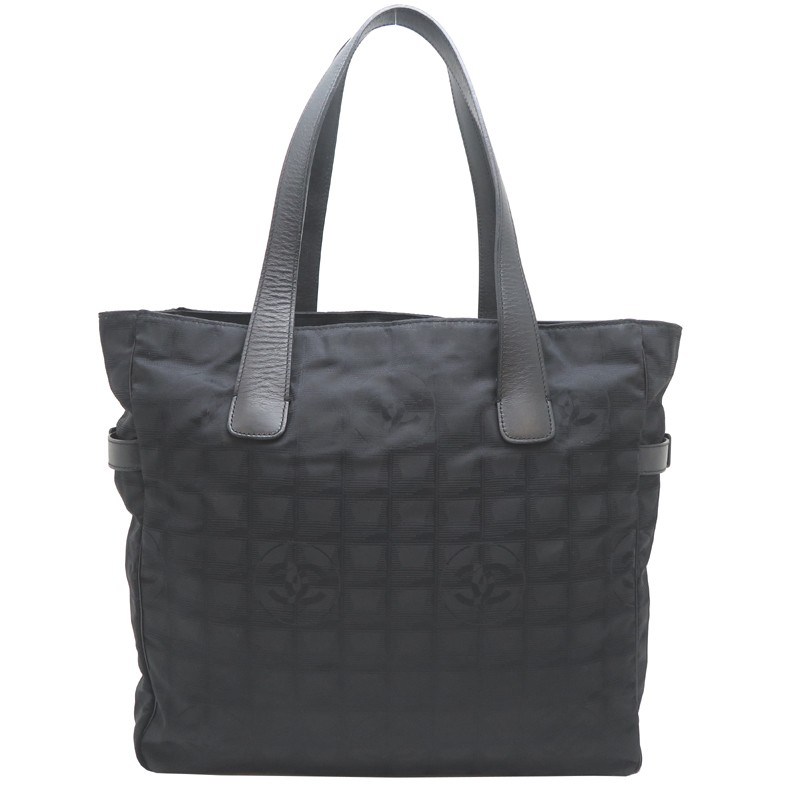 CHANEL Black Nylon A15825 Tote Bag for Women Travel Line DH87367