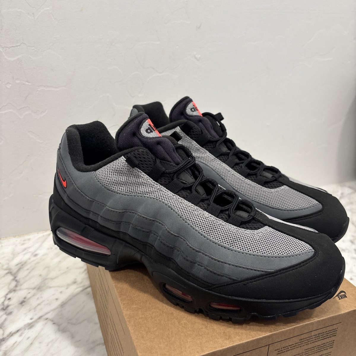 Nike Air Max 95 & ブラックドラゴン NEW Nike Air Max 95 OG Big Bubble Crimson “Dracula” NBY IH4457-002