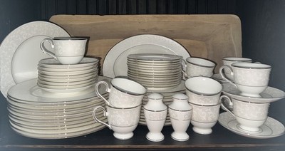 Lenox Opal Innocence Bone China 63 Piece Elegant Dinnerware Set
