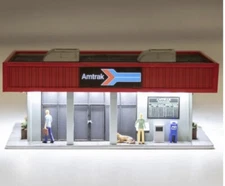 MENARDS AMTRAK PASSENGER STATION BUILDING ACCESSORY! O GAUGE SCALE TRAIN