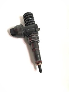 VW AUDI SEAT FORD 1.9 TDI BOSCH DIESEL FUEL INJECTOR 0414720039 038130073AL