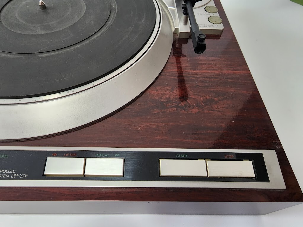Denon DP-37F Fully Automatic Turntable Record Player Brown