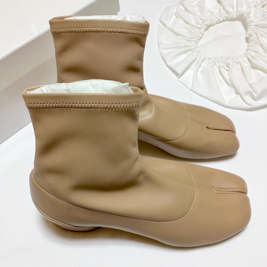 Maison Margiela Leather Tabi Short Boots 36 Beige authentic Maison Margiela Leather Tabi Short Boots 36 Beige authentic