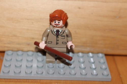 lego harry potter - figur professor lupin mit zauberstab aus set