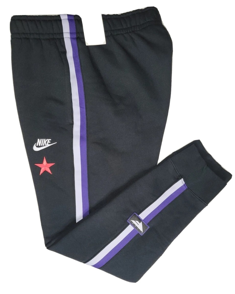 nike sportswear club stories