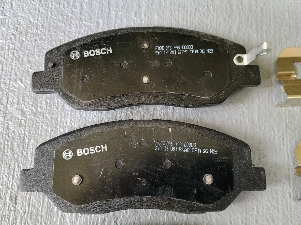 Pastillas de freno de cerámica Bosch BC1202 para Buick LaCrosse 2012-16, Buick Regal 2011-14 Foto 4 de 4