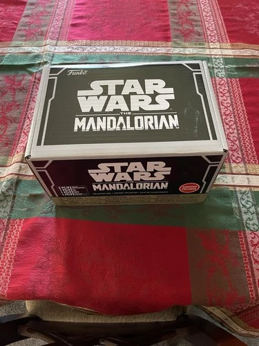 Star Wars The Mandalorian Game Stop Exclusive Funko Pop Collectors Box - Axe/Bo