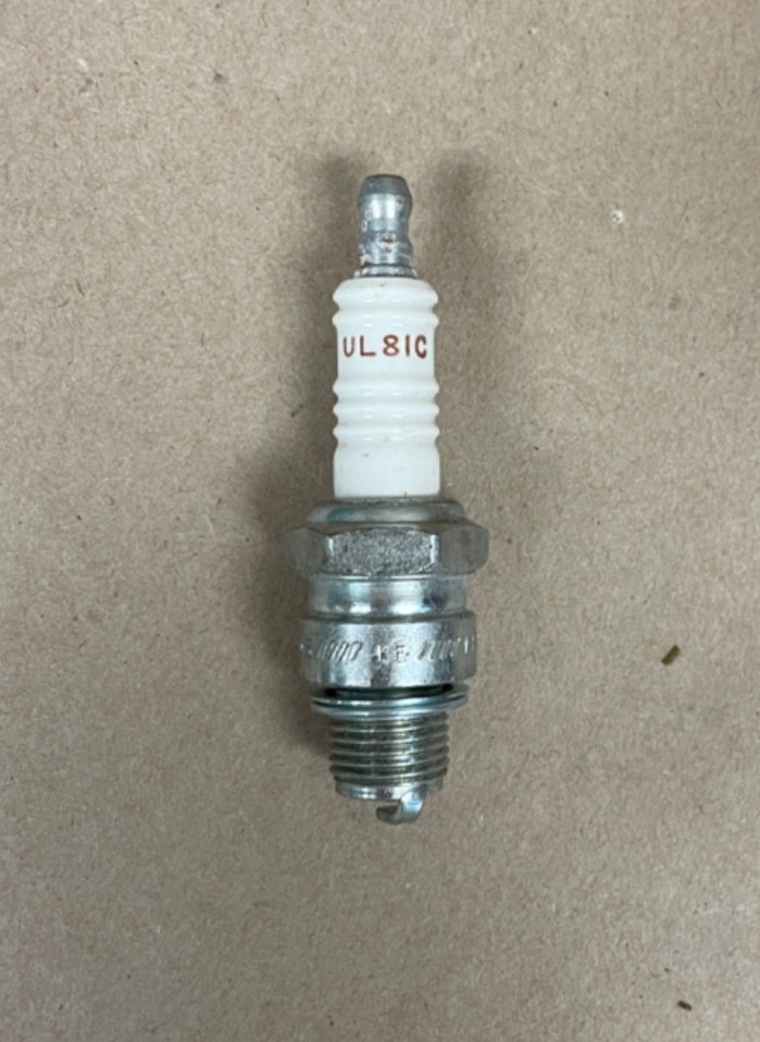 New Champion Copper Plus UL81C Spark Plug