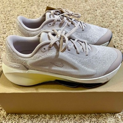 Nike Women s Versair Workout Training Sneakers Shoes DZ3547-003, Size 9 (New)