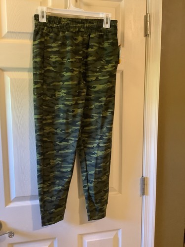 Fleece Carhartt Camo Sweatpants Size XL-(18/20 ) Teens Logo Print On The Leg NEW - Picture 2 of 5