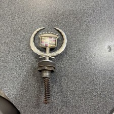 1977-8-9-80-81-82-83-84-85-86 Cadillac Fleetwood-cadillac Brougham Hood Ornament