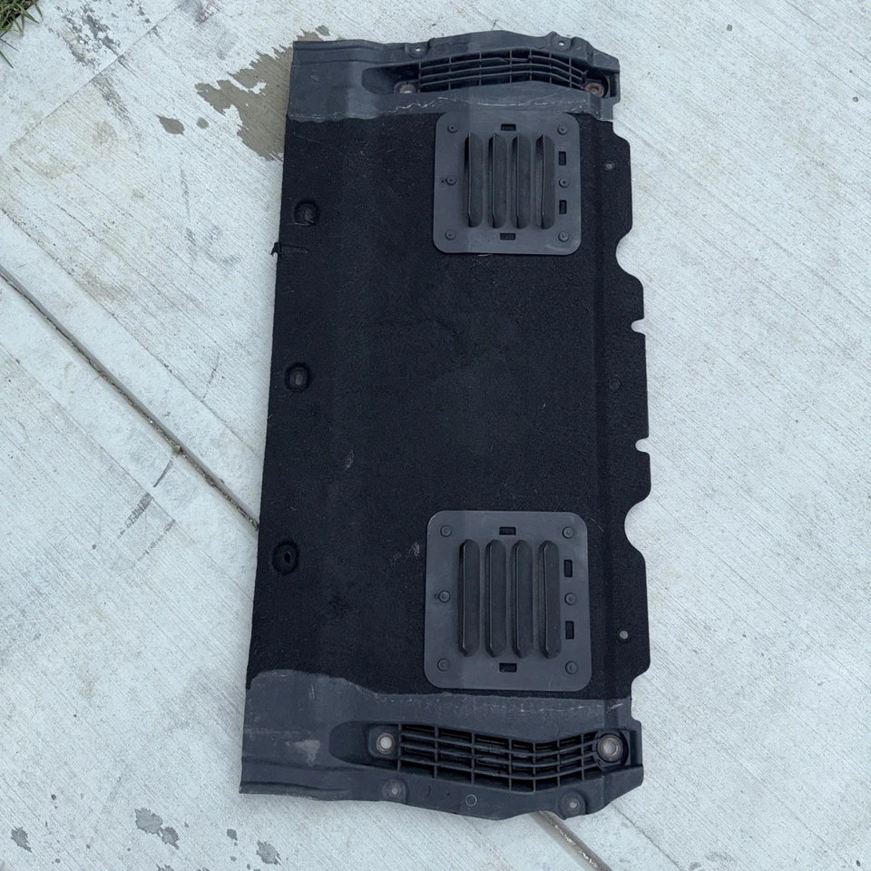 AUDI RS7 2014-2018 DELANTERO DEBAJO DE LA CARROCERÍA DEL MOTOR PROTECTOR CONTRA SALPICADURAS MOLDURA PANEL DE CUBIERTA Foto 3 de 3