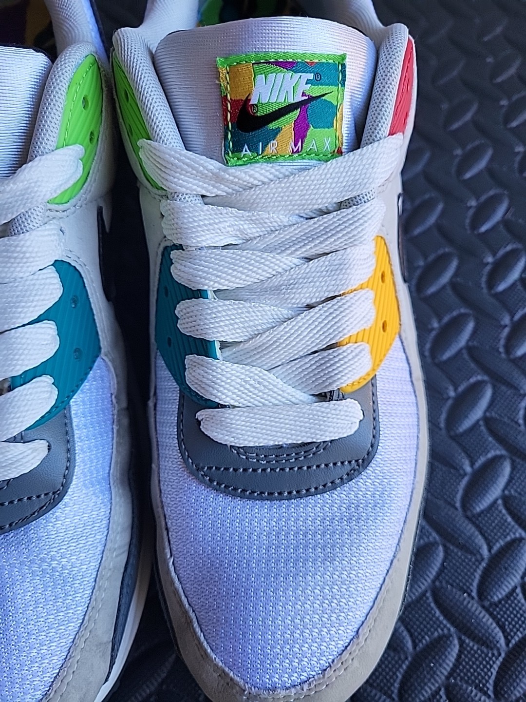 Nike Air Max 90 Peace, Love, Basketball Sneakers Size13 Preowned VG thumbnail 15