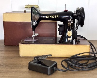 Works! Vintage Singer 99k Straight Stitch Black Gold Sewing Machine & Case A4