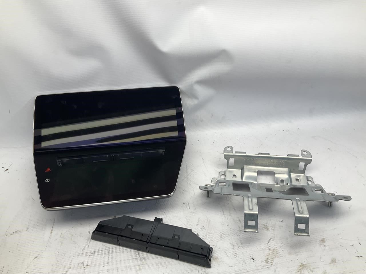 Maserati Grecale 2023-2024 Head unit P/N 210266581