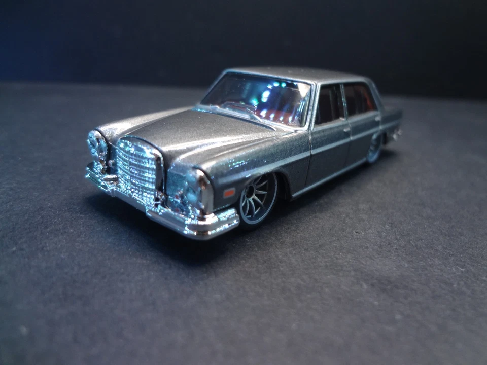 Mercedes Benz 280 SEL 4.5 Hot Wheels '72 - Suelto Foto 3 de 4