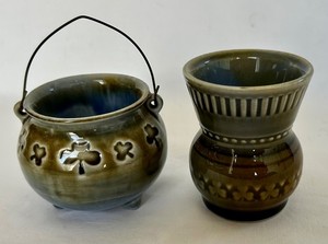 WADE PORCELAIN - POT OF GOLD - TOOTHPICK HOLDER - SHAMROCKS - MADE IN IRELAND