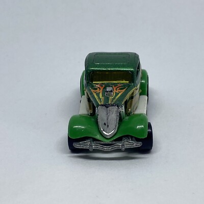 Hot Wheels 34 Ford 3 Window Coupe Green 1/64 (missing Headlights