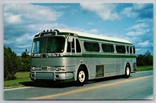 Postcard: Royal Coach, Transpo. Co. Inc., Audio Visual Designs, Chrome, Unposted