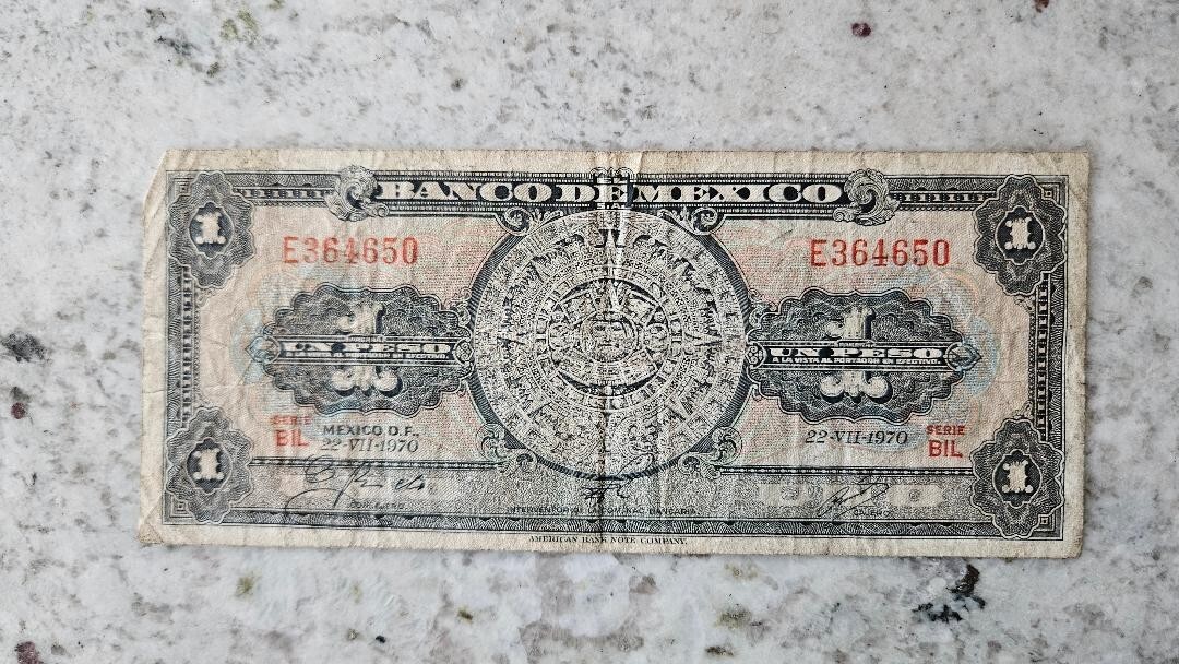 Mexico 1 Pesos Banknote - Paper Money Currency Bill Note - 1970 - Circulated