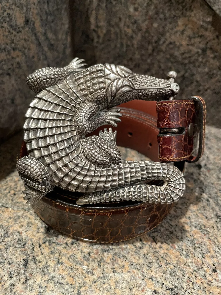 Alligator buckle clearance