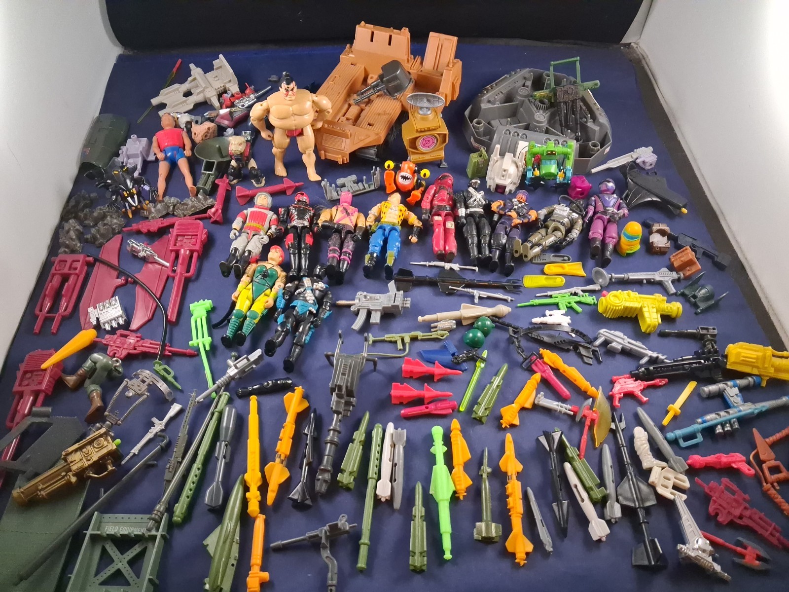 Vtg G. I. Joe Figures Weapons Accessories Transformers TMNT Huge Lot 160 Pieces