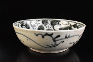 S7046: Japanese Old Imari ware Blue&White Flower painting PLATE/dish Krawanka