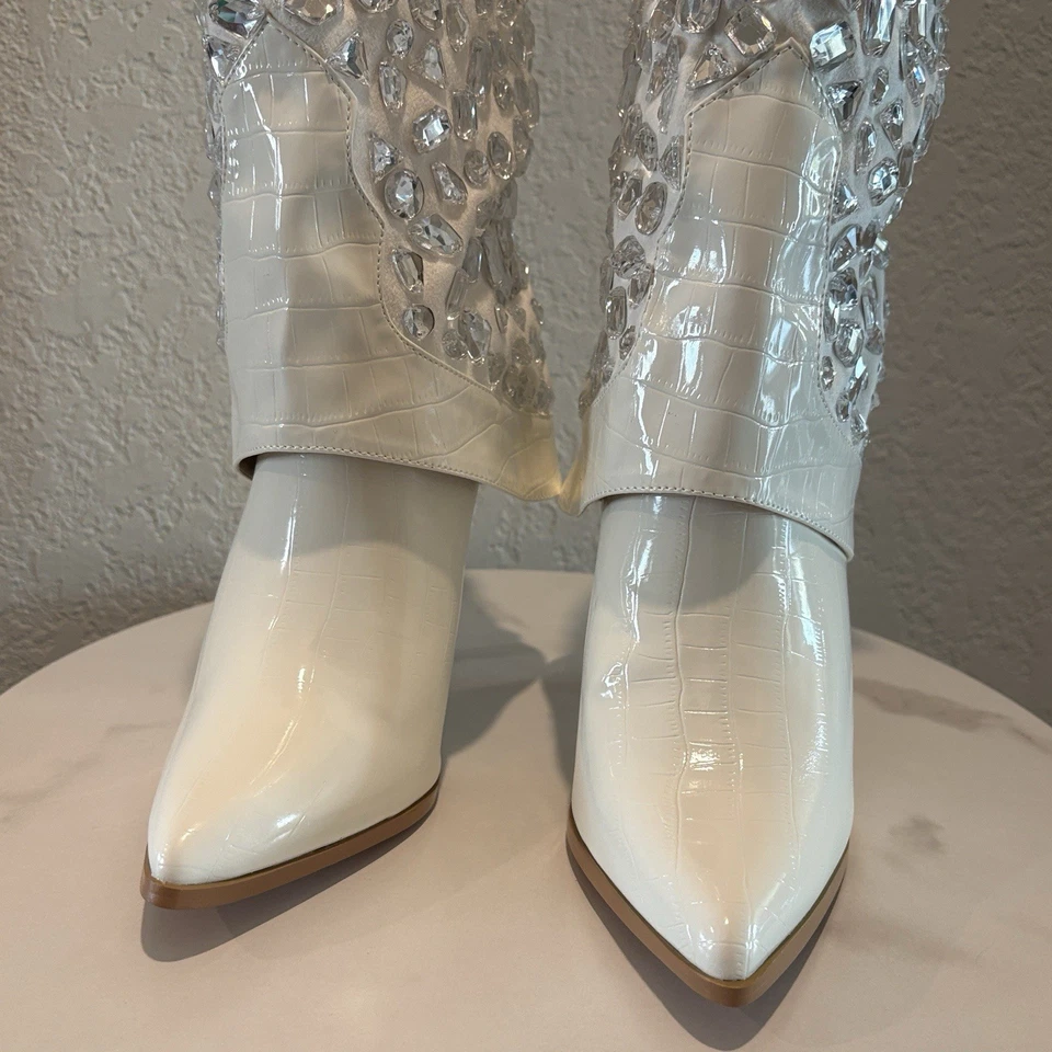 全新带标签 Lauren Lorraine 8.5 Hana 白色水钻细跟牛仔靴 — 第 2/4 张图片