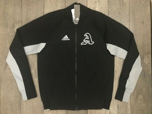 casaco adidas vrct