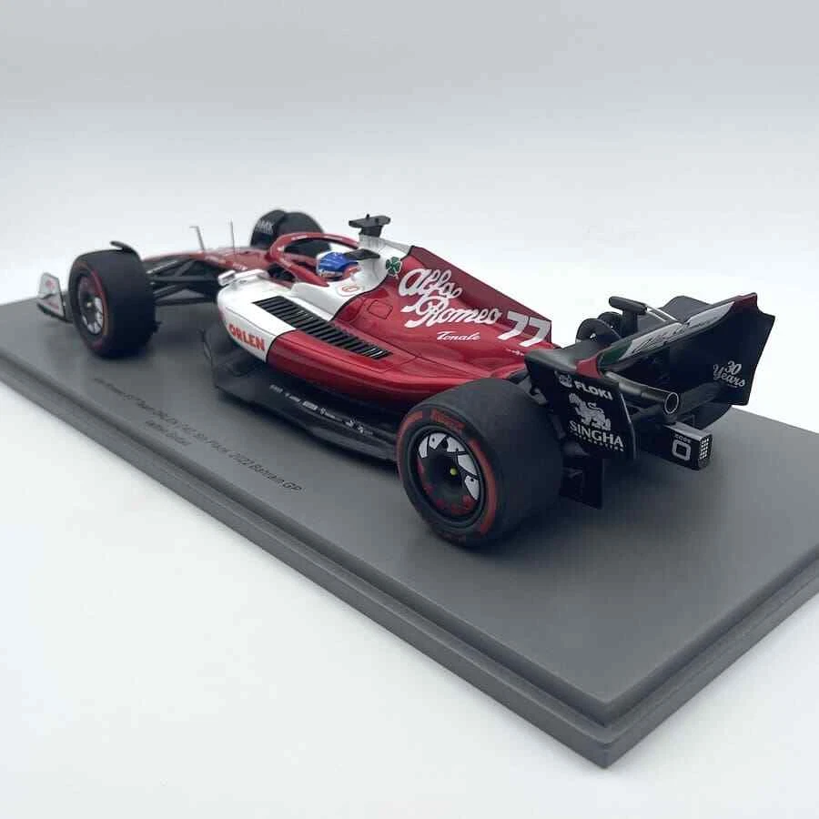 Modellino F1 Spark 1/18 Alfa Romeo F1 Team Orlen C42 6th place Bahrain GP 2022 # - Immagine 4 di 4