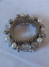 cha cha bracelet Expandable Silver Tone With Multiple Beads And Faux Pearls Vgc