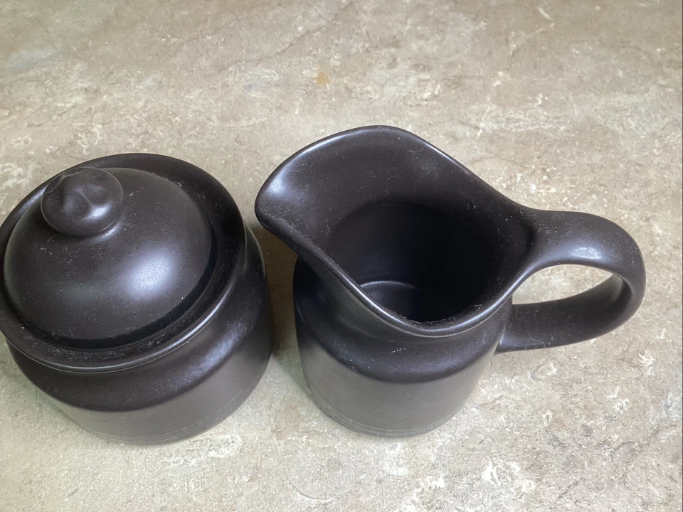 Juego de azucarero y crema Pfaltzgraff Midnight Sun con tapa Foto 3 de 3