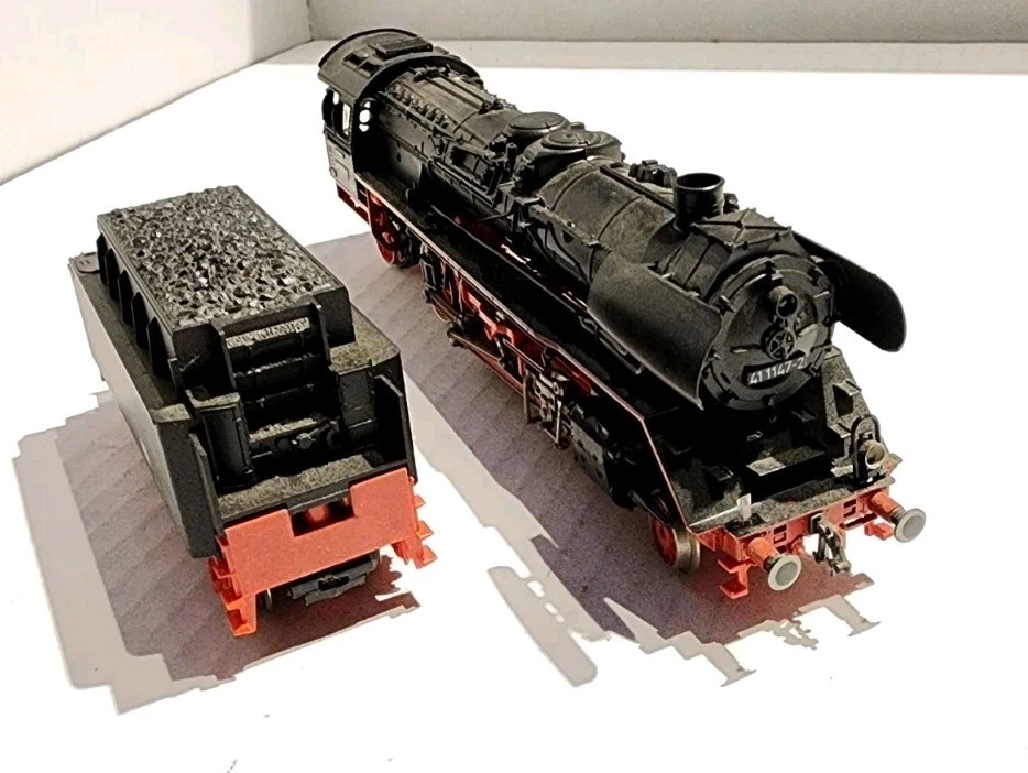PIKO HO Scale 2-8-2 Steam Locomotive BR41 - Image 4 of 4