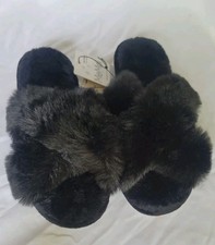 Womens Plush Slippers Black Cross Strap Super Soft Small 0000000631