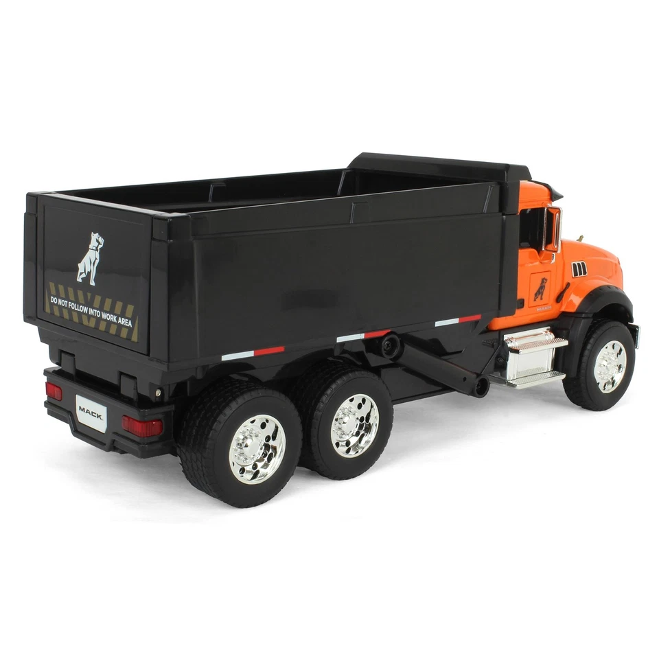 1/24 Arancione Mack Granite Plastica Autoribaltabile Camion W/ Luci & Suoni By - Immagine 3 di 4