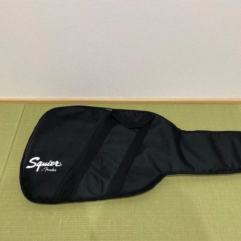 Squier affinity Stratocaster silver - Image 3 of 4