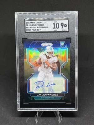 2021 Chronicles Prizm Jaylen Waddle Green Rookie RC Auto /49 SGC 9 Auto 10