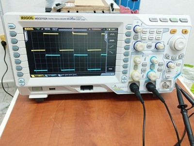 Rigol MSO2102A Mixed Signal Oszilloskop (2 Analog + 16 Digitale Kanaele)