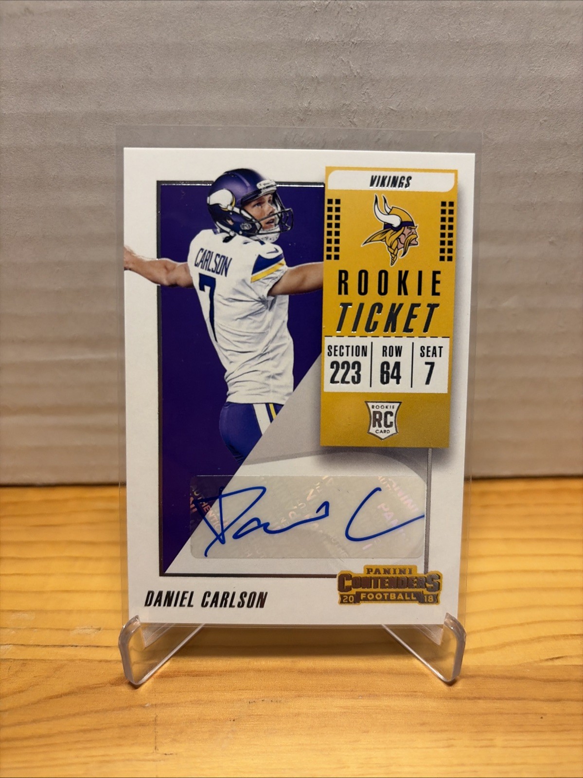 2018 Panini Contenders - Rookie Ticket Variation Daniel Carlson #317 AUTO RC