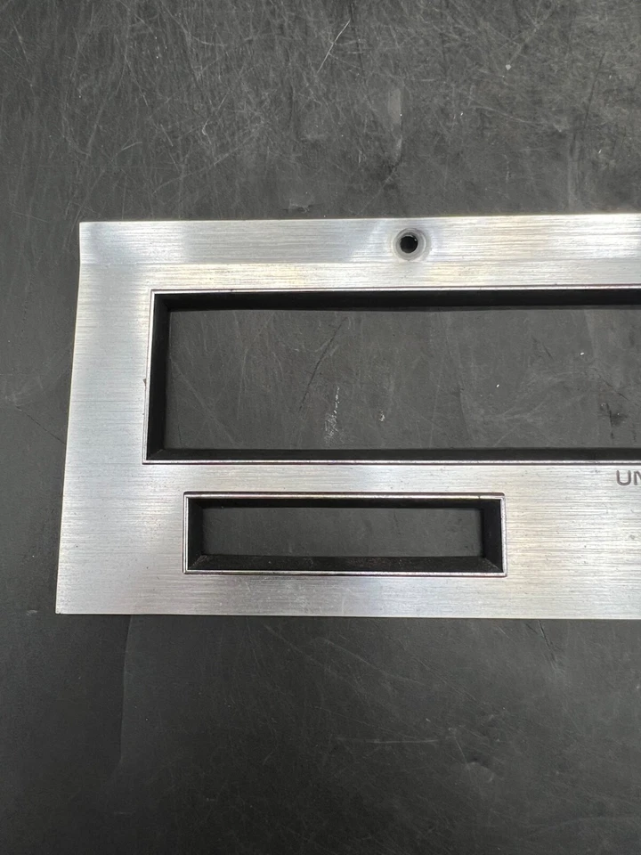 77-84 Oldsmobile Delta 88 OE Velocímetro Instrumento Medidor Placa frontal 25022706 4D Foto 3 de 4