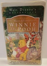 Rare Walt Disney Masterpiece The Many Adventures of Winnie the Pooh #7074