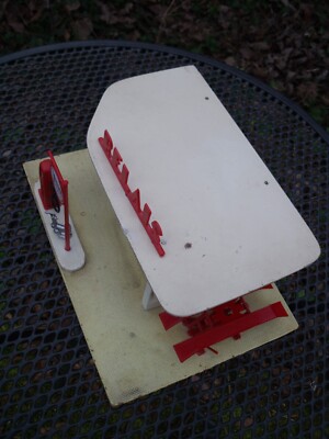 SUPERBE PETIT GARAGE VEEDOL JOUETS ATOMIC 1960 VROOM ESSO MOBIL SHELL BP